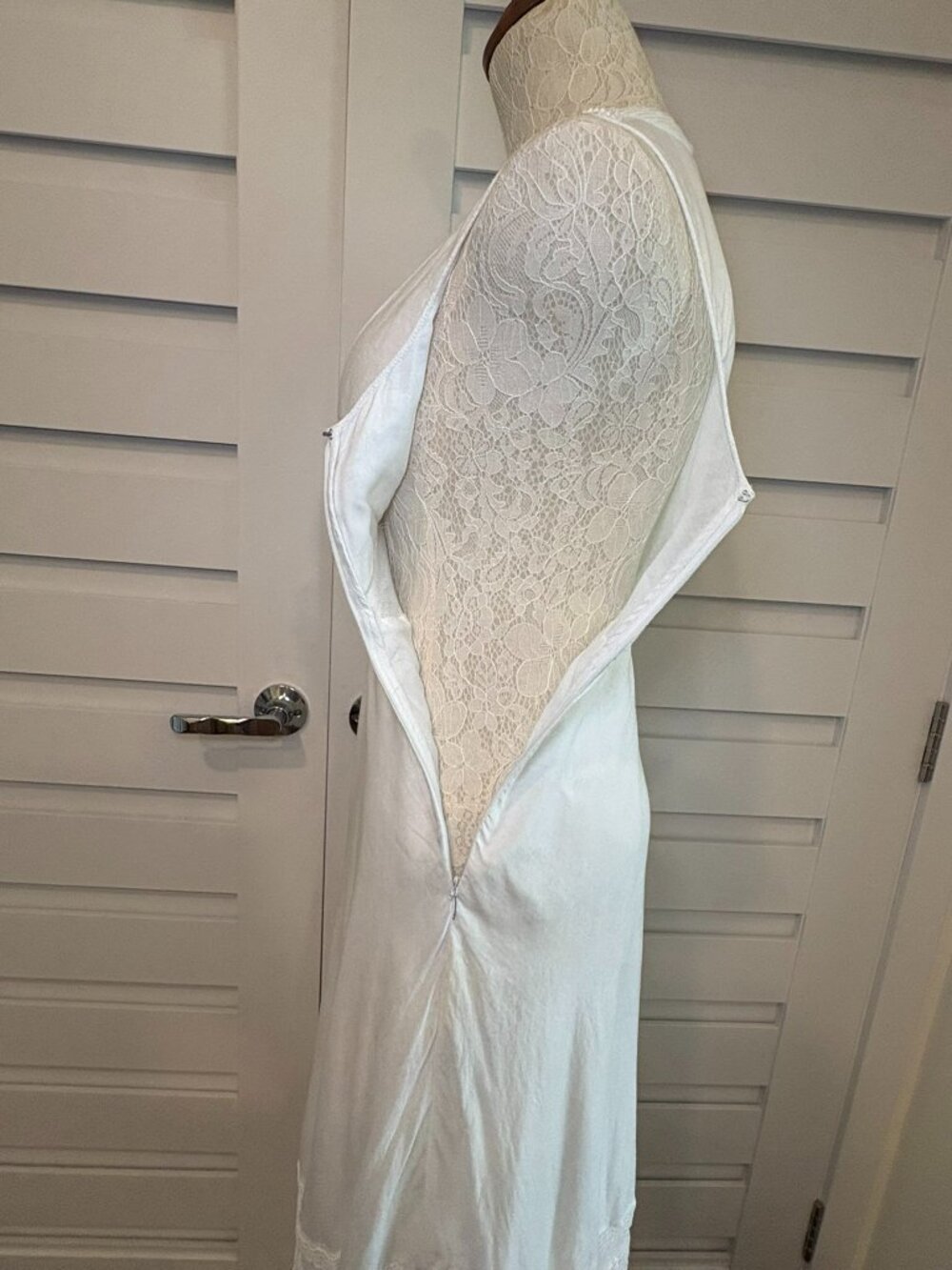 Catherine Malandrino Victorian Romantic White Fairycore Lace V Neck Maxi Dress - Picture 14 of 16